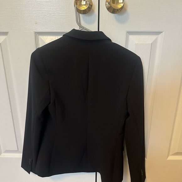 Editor One Button 24" Blazer - Picture 3 of 5